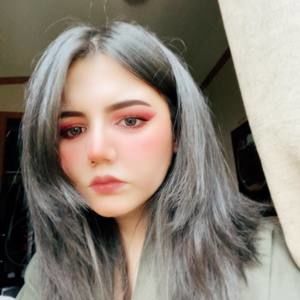 Meet your Posher, Alexıs